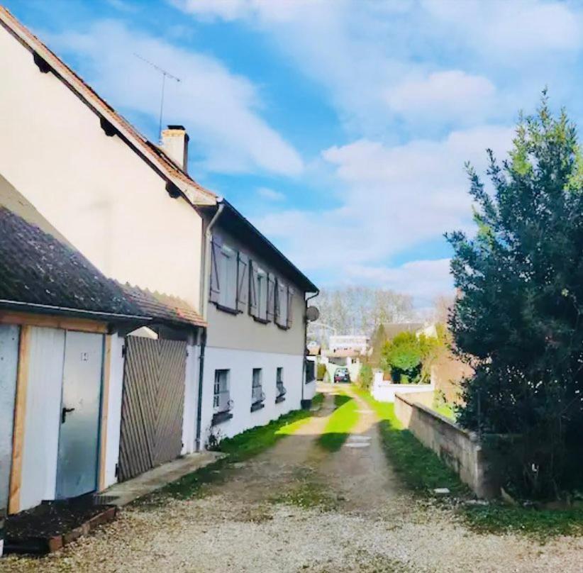 The Walsh Apartment Bourges Luaran gambar