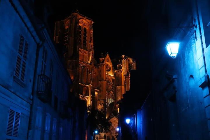 The Walsh Apartment Bourges Luaran gambar